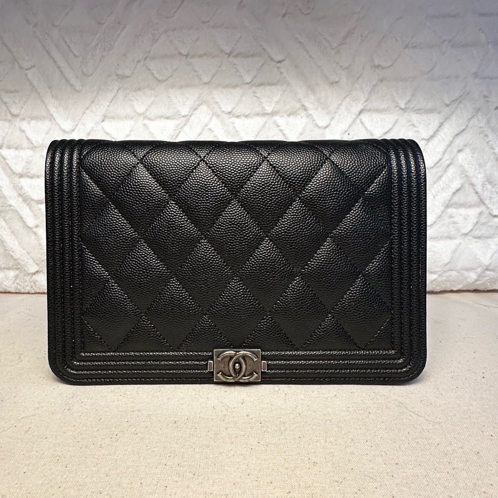 CHANEL Boy Wallet on Chain